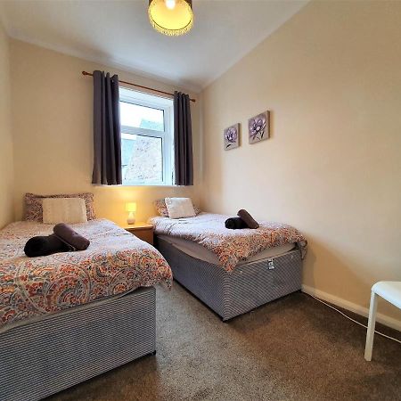 Brodie'S Hideaway Stylish Seaside Town Apartment แอมเบิล ภายนอก รูปภาพ